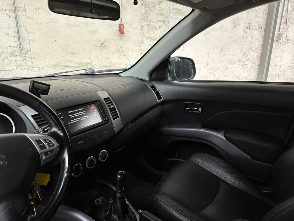 Citroen C-Crosser 2.2 HDiF Dynamique 156pk 2008, 13-VNT-8