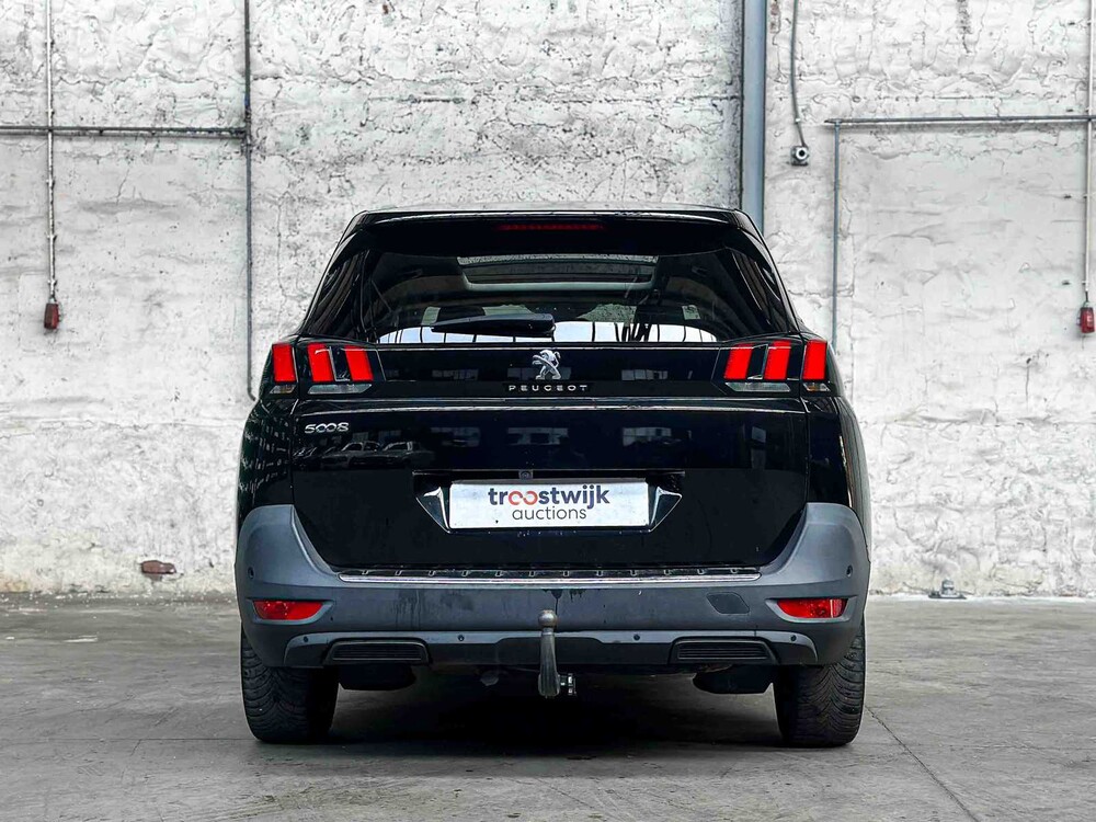 Peugeot 5008 1.2 PureTech Allure 131hp 2018, SN-451-R