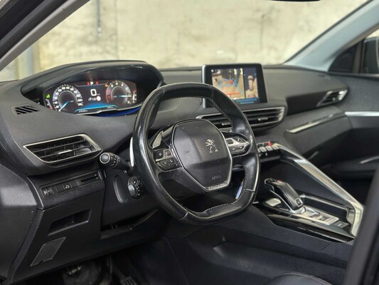 Peugeot 5008 1.2 PureTech Allure 131pk 2018, SN-451-R