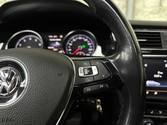 Volkswagen Golf 1.4 TSI ACT Business Edition 150hp 2015, 7-ZKB-17