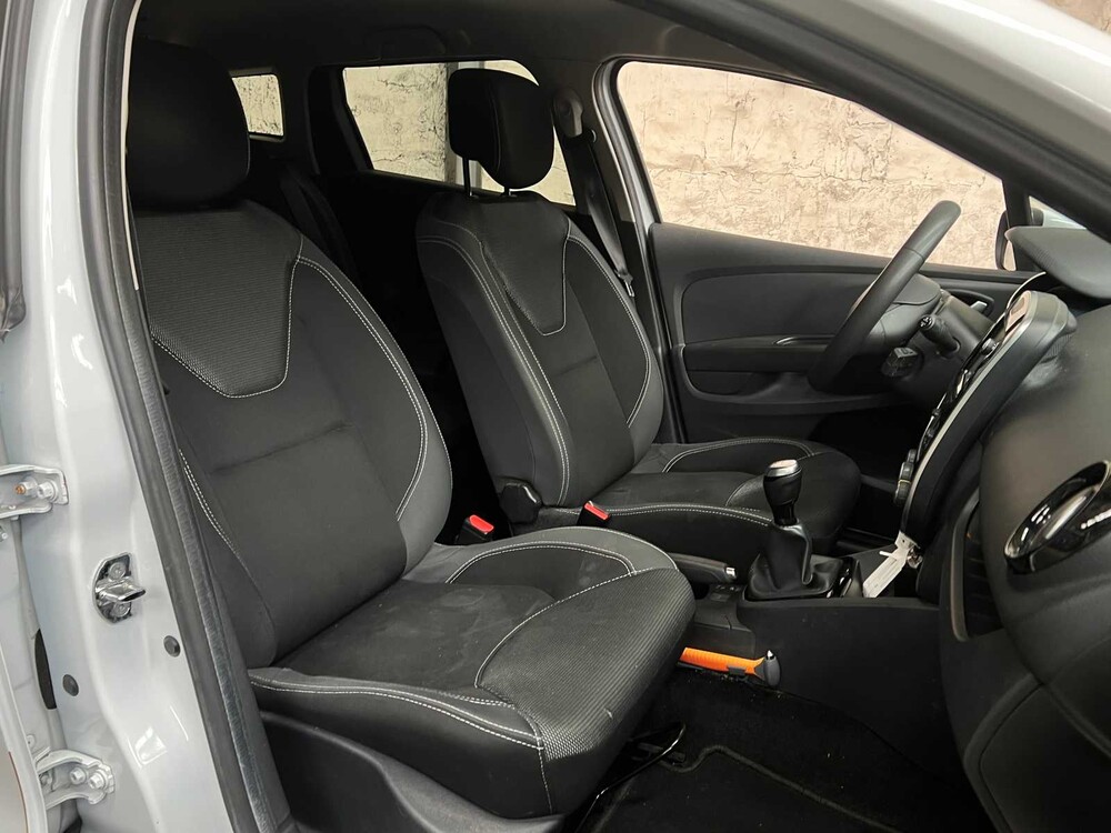 Renault Clio Estate 0.9 TCe Zen 90pk 2018, TN-529-B