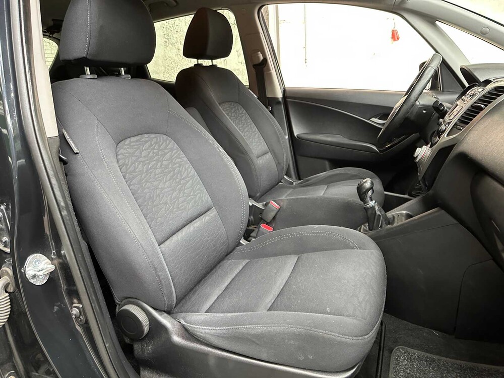 Hyundai ix20 1.4 CRDi i-Vision 90pk 2011, GL-799-S