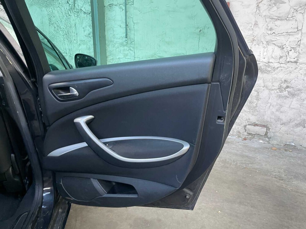 Citroen C5 Tourer 1.6 THP Business 156pk 2011, 35-RSB-8