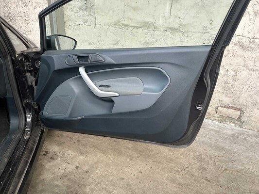 Ford Fiesta 1.6 Ghia 120hp 2010, R-735-PH