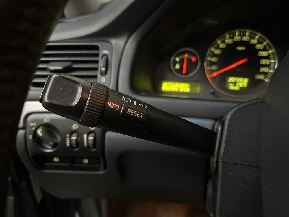 Volvo S80 2.4 Momentum 170PS 2004, 93-PL-NR