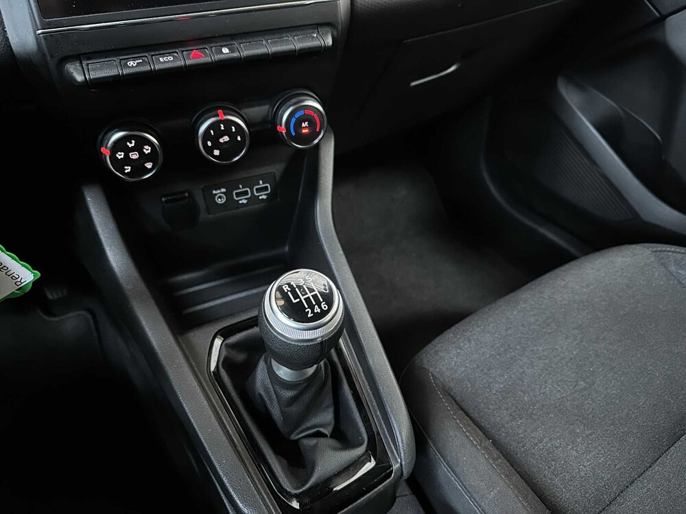 Renault Clio 1.0 TCe Business 91pk 2022, N-633-TV