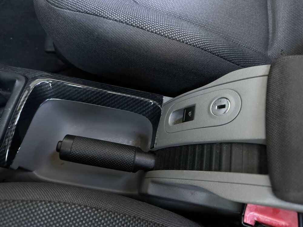 Volkswagen New Beetle Cabriolet 1.6 102PS 2003, 75-GNV-4