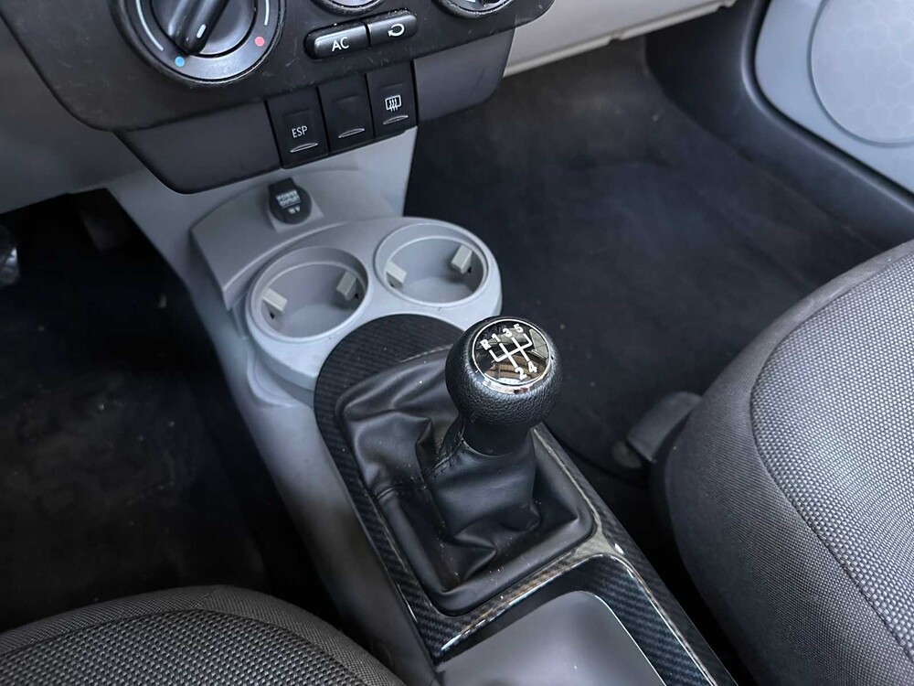 Volkswagen New Beetle Cabriolet 1.6 102PS 2003, 75-GNV-4