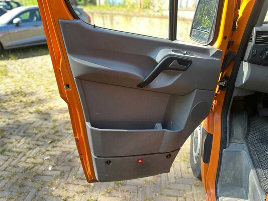 Mercedes-Benz Sprinter 209 2.2 CDI 366 DC 88hp 2007 Commercial Vehicle, 88-VDP-4 Youngtimer