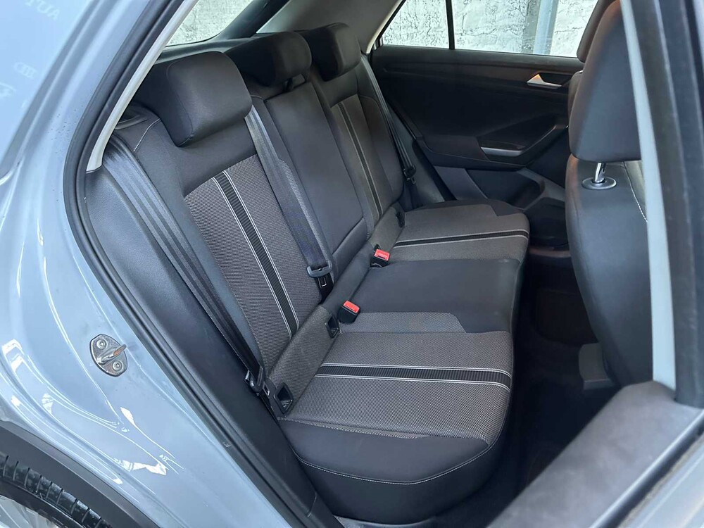 Volkswagen T-Roc 1.0 TSI Style Bns 116pk 2020, H-501-NF