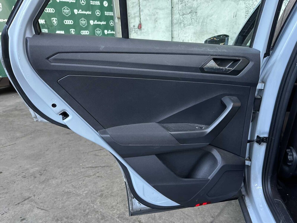 Volkswagen T-Roc 1.0 TSI Style Bns 116pk 2020, H-501-NF