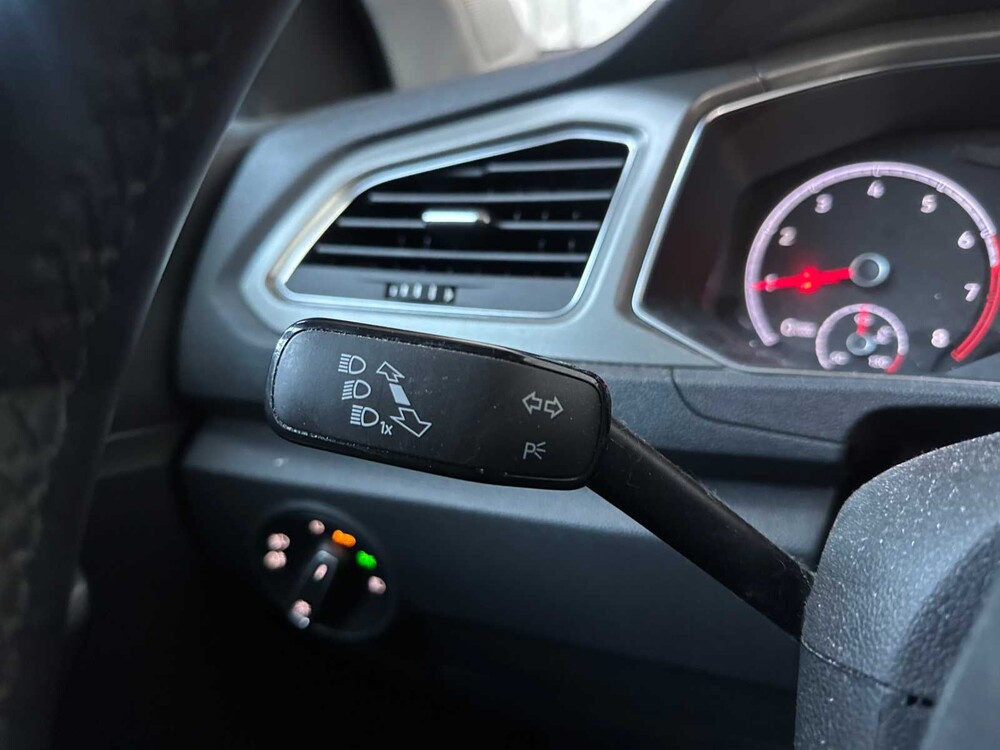 Volkswagen T-Roc 1.0 TSI Style Bns 116pk 2020, H-501-NF