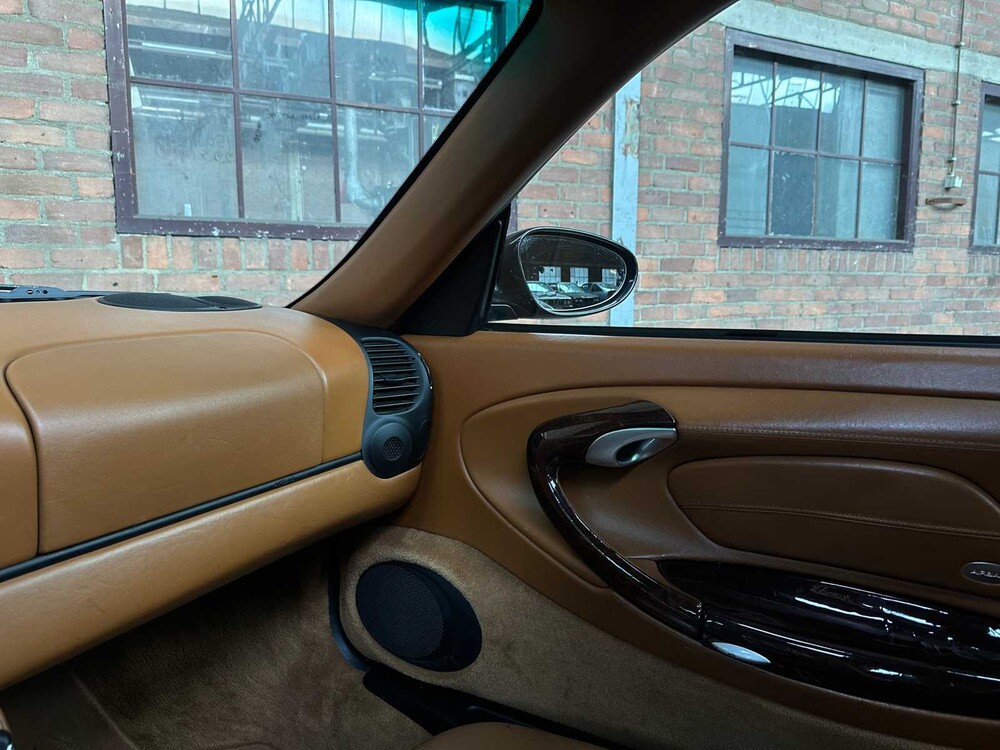 Porsche 911 3.4 Coupé Carrera 4 996 Millennium Edition -Manual- 300pk 1999, 54-NL-KF Youngimer