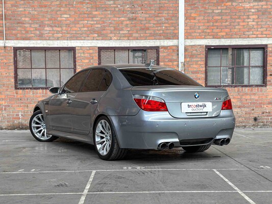 BMW M5 5.0 V10 500PS 2006 5er Youngtimer