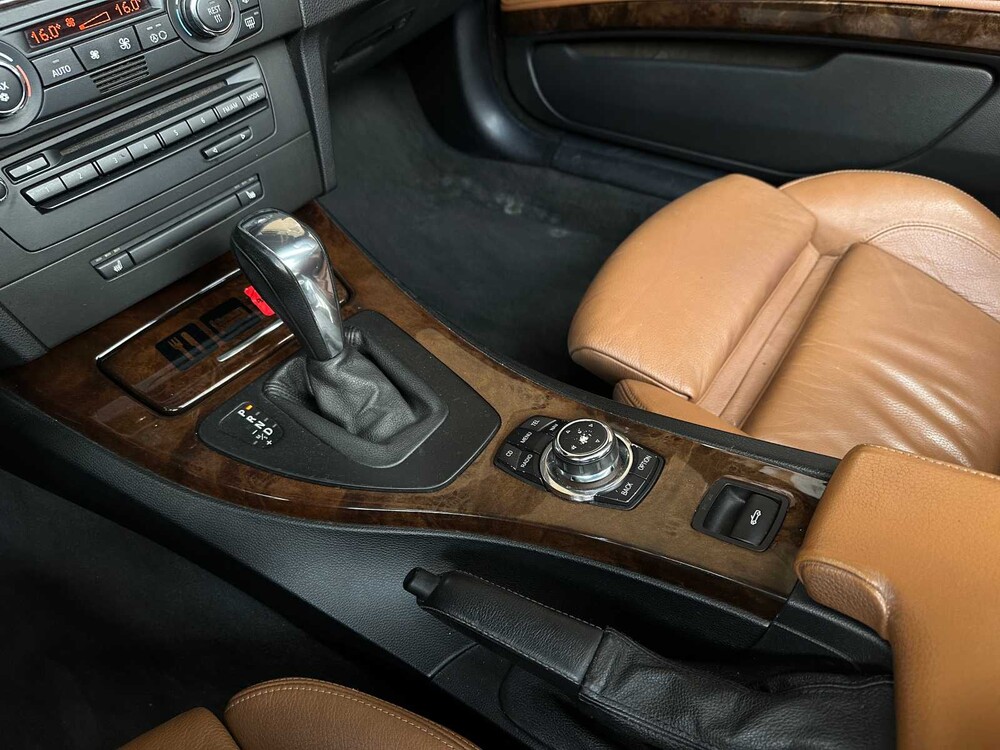 BMW 335i Cabriolet E93 306pk 2009 3-serie Youngtimer