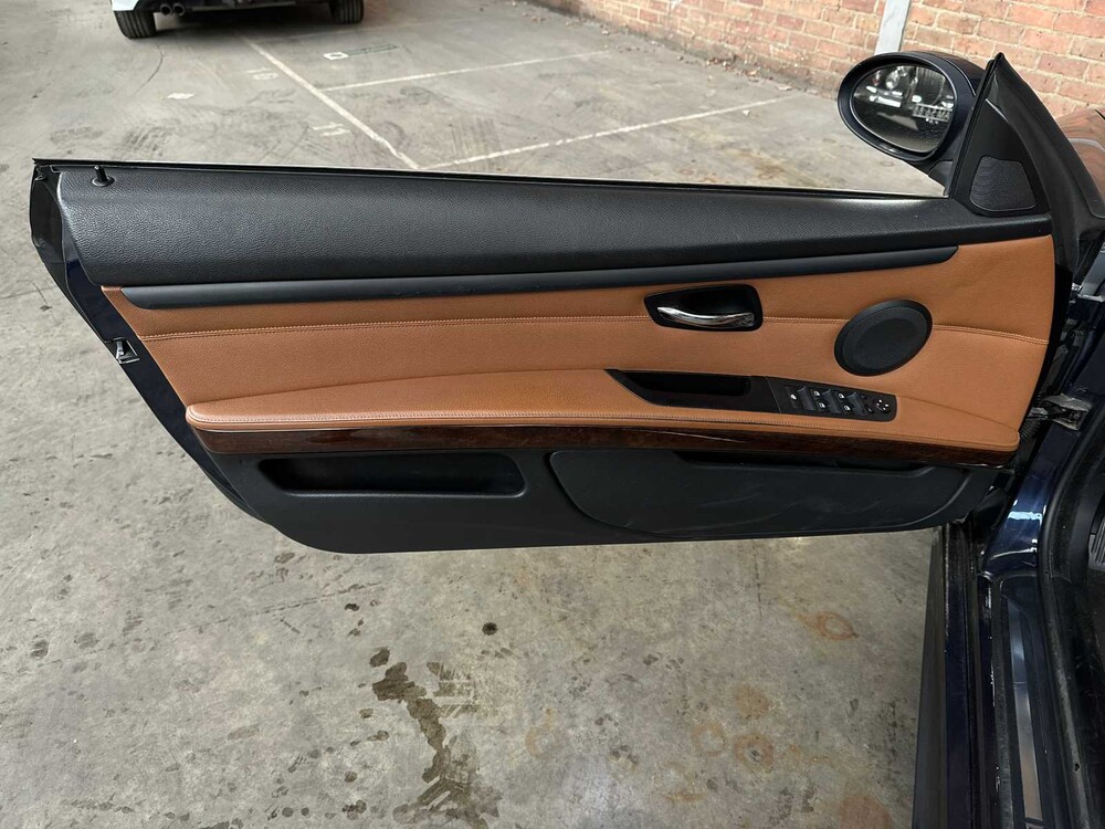 BMW 335i Cabriolet E93 306pk 2009 3-serie Youngtimer