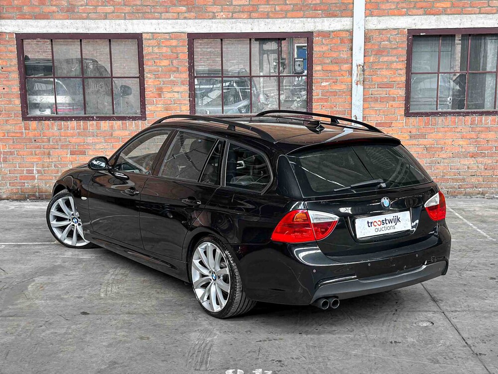 BMW 325i Touring High Executive 218hp 2006 3-series, 6-SFX-12 Youngtimer