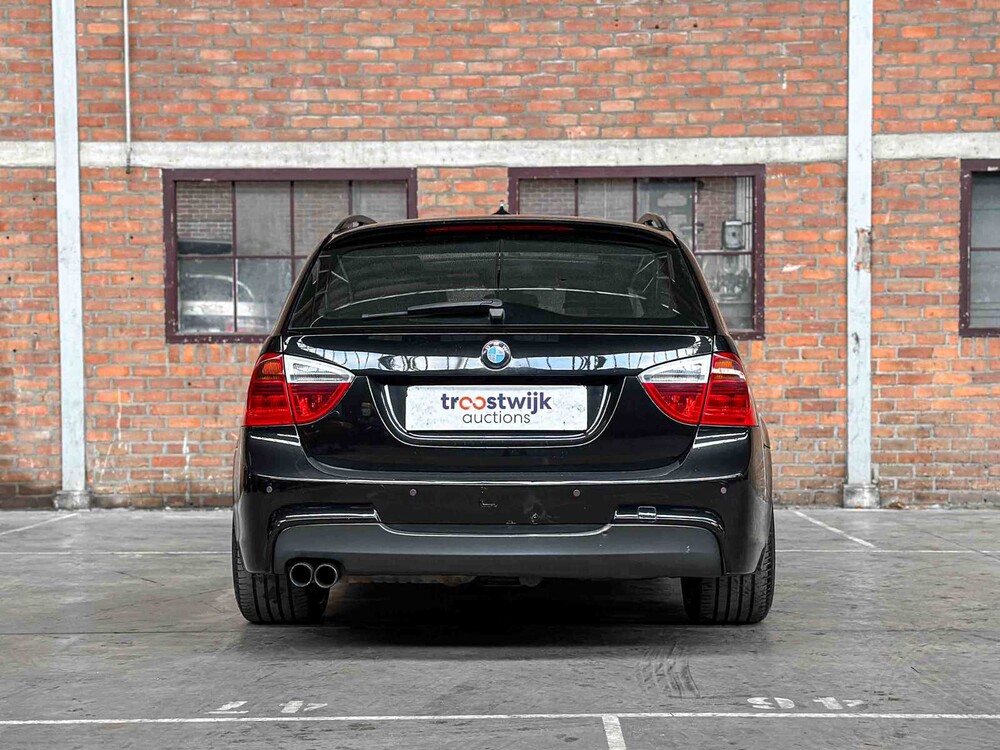 BMW 325i Touring High Executive 218hp 2006 3-series, 6-SFX-12 Youngtimer