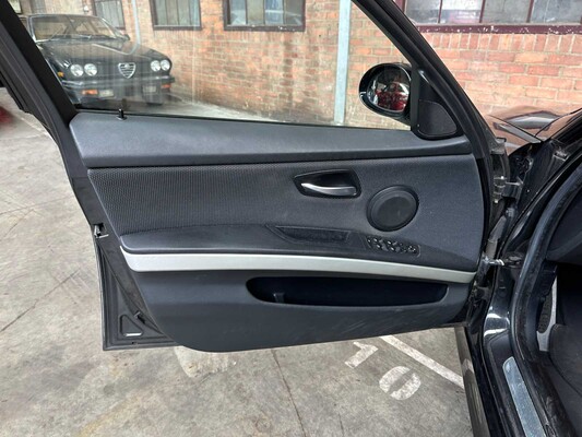 BMW 325i Touring High Executive 218PS 2006 3er, 6-SFX-12 Youngtimer