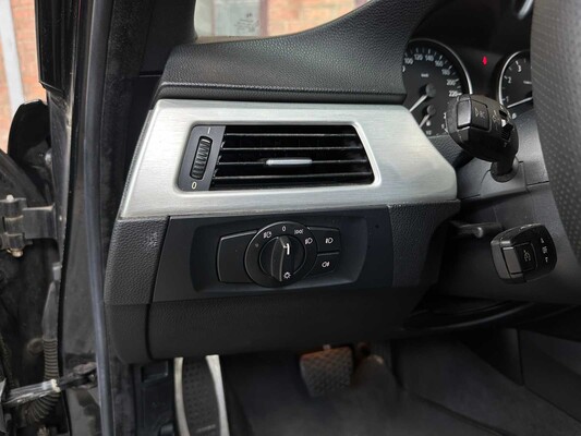 BMW 325i Touring High Executive 218PS 2006 3er, 6-SFX-12 Youngtimer