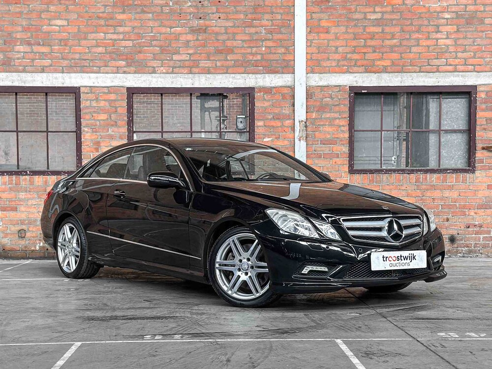 Mercedes-Benzine E500 AMG coupé 5.5 V8 388pk 2009 E-klasse Youngtimer