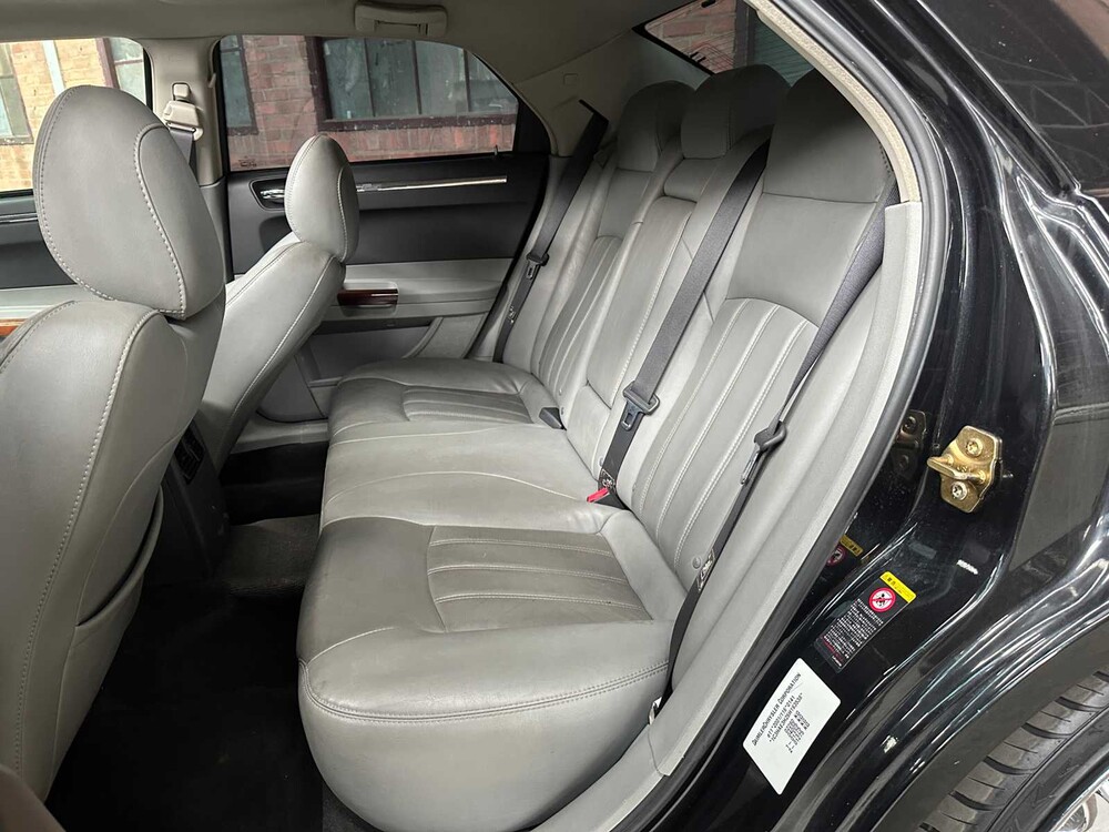 Chrysler 300C HEMI 5.7 V8 340pk 2006 Youngtimer