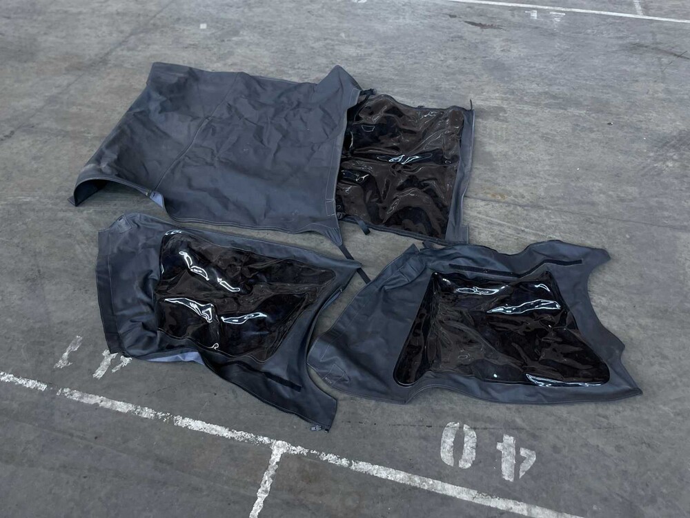 Jeep Wrangler 2.5i Softtop + Hardtop 118pk 1998, N-946-BP