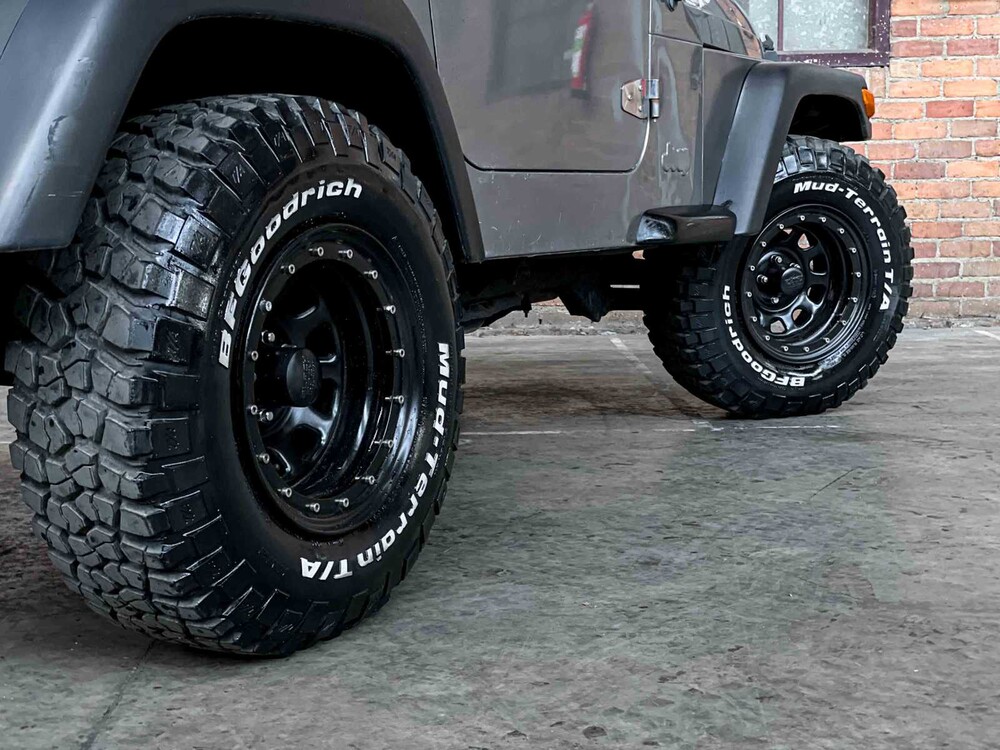 Jeep Wrangler 2.5i Softtop + Hardtop 118pk 1998, N-946-BP