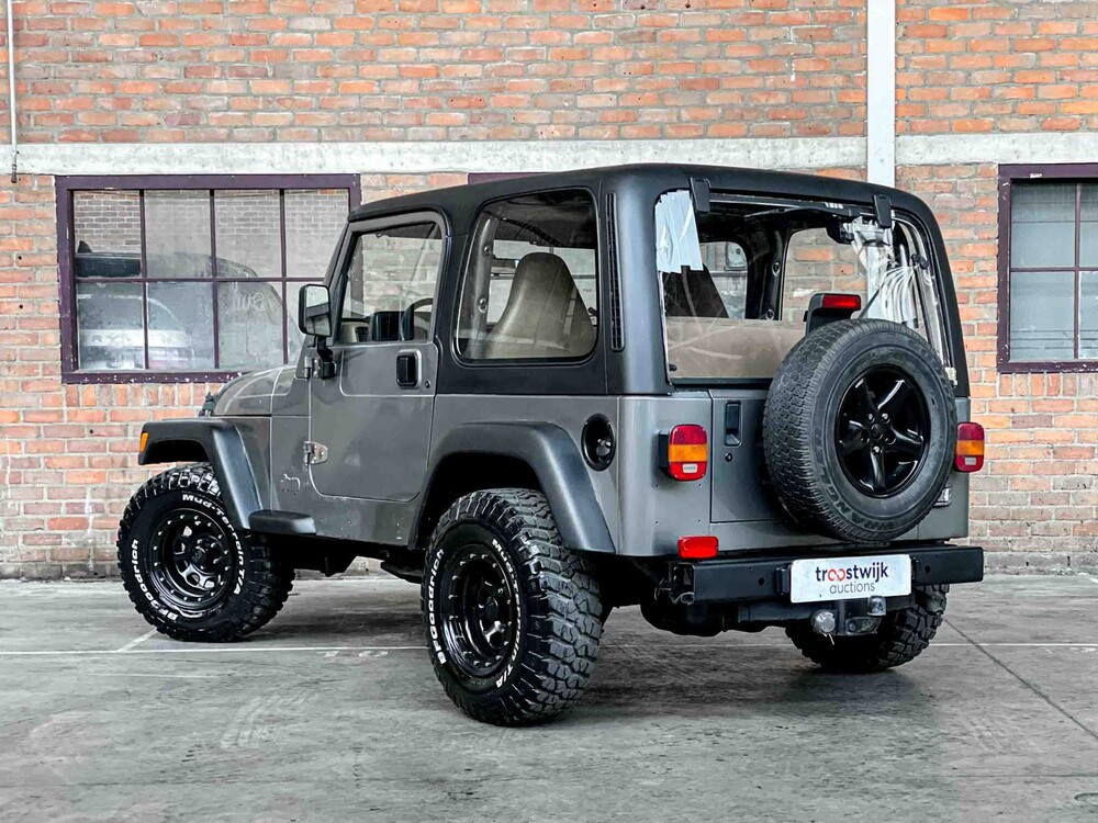 Jeep Wrangler 2.5i Softtop + Hardtop 118pk 1998, N-946-BP