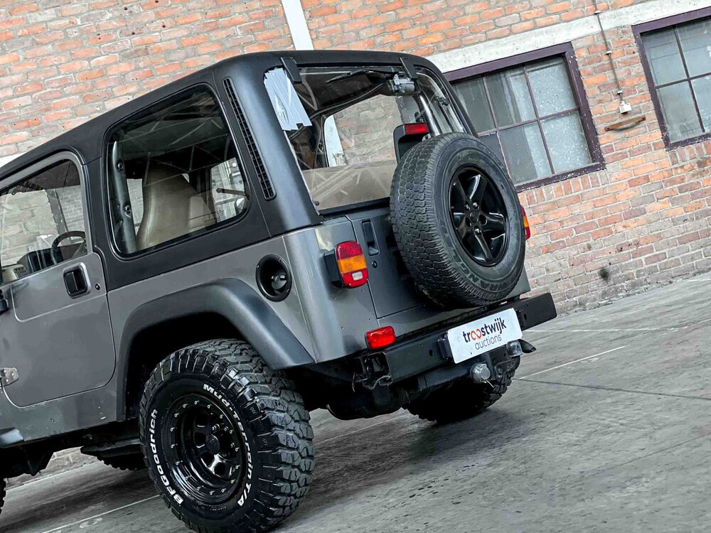 Jeep Wrangler 2.5i Softtop + Hardtop 118pk 1998, N-946-BP