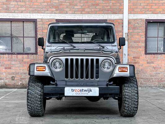 Jeep Wrangler 2.5i Softtop + Hardtop 118PS 1998, N-946-BP