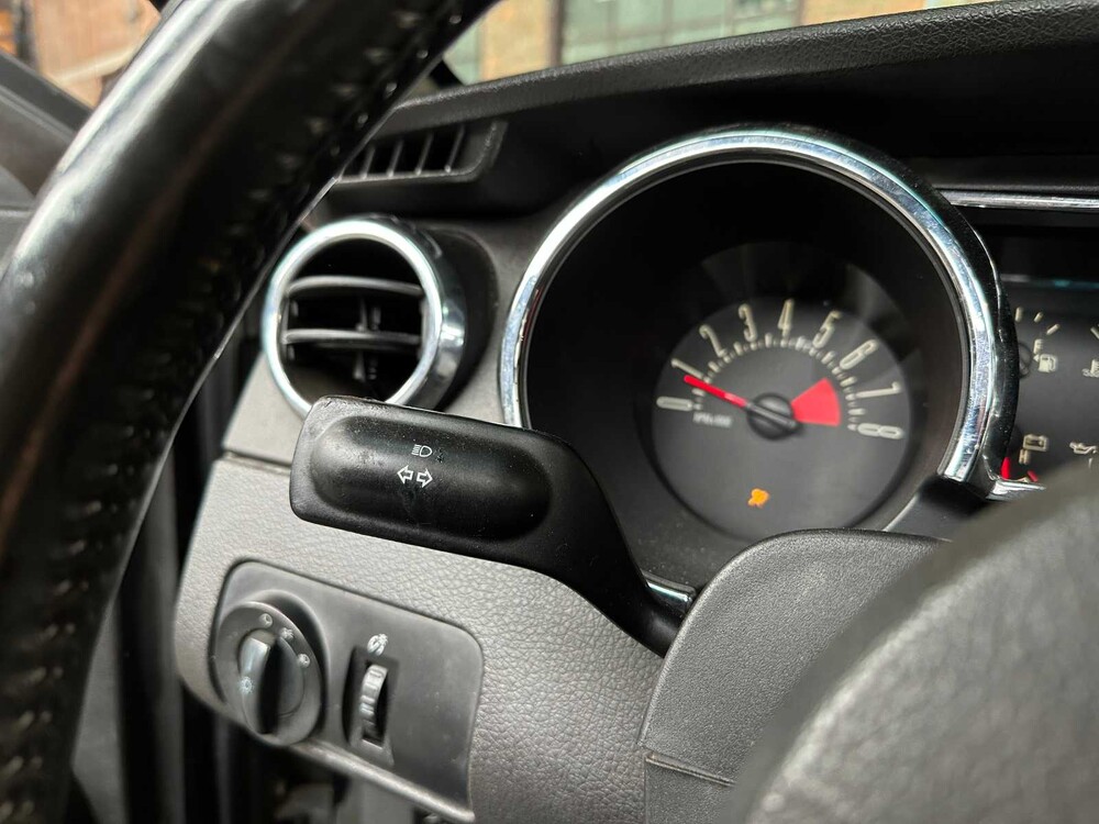 Ford Mustang Cabriolet 4.0 V6 214pk 2005