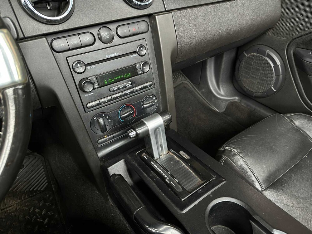 Ford Mustang Cabriolet 4.0 V6 214pk 2005