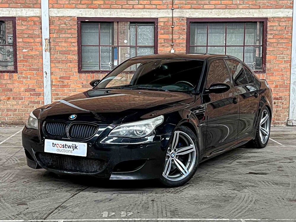 BMW M5 5.0 V10 E60 507pk 2008 5-Serie YOUNGTIMER