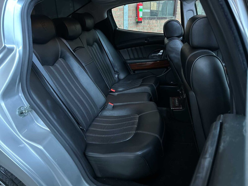 Maserati Quattroporte 4.2 V8 401pk 2005, Z-476-JX Youngtimer