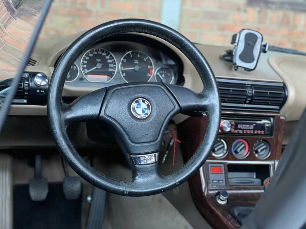 BMW Z3 Roadster 1.8 116pk 1997, 63-SB-KV