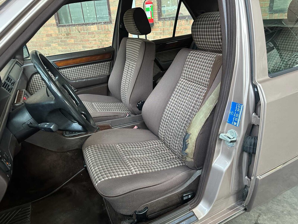 Mercedes-Benz E220 W124 2.2 150pk 1994 E-Klasse