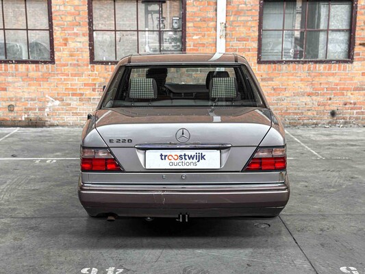 Mercedes-Benz E220 W124 2.2 150PS 1994 E-Klasse