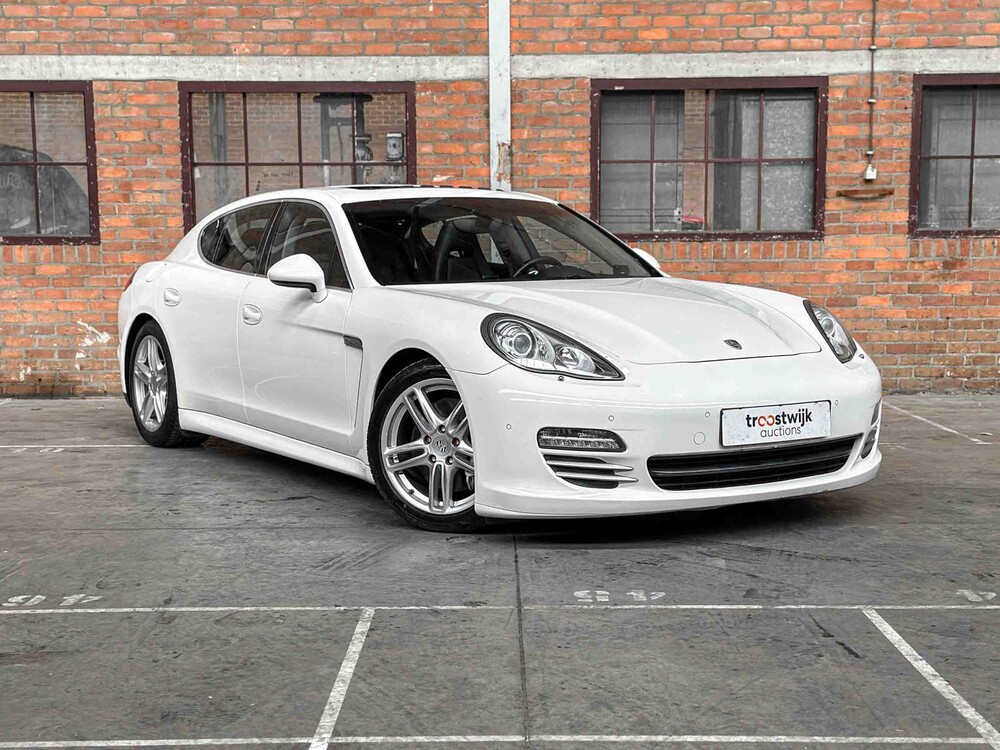 Porsche Panamera 4S 4.8 V8 400pk 2010