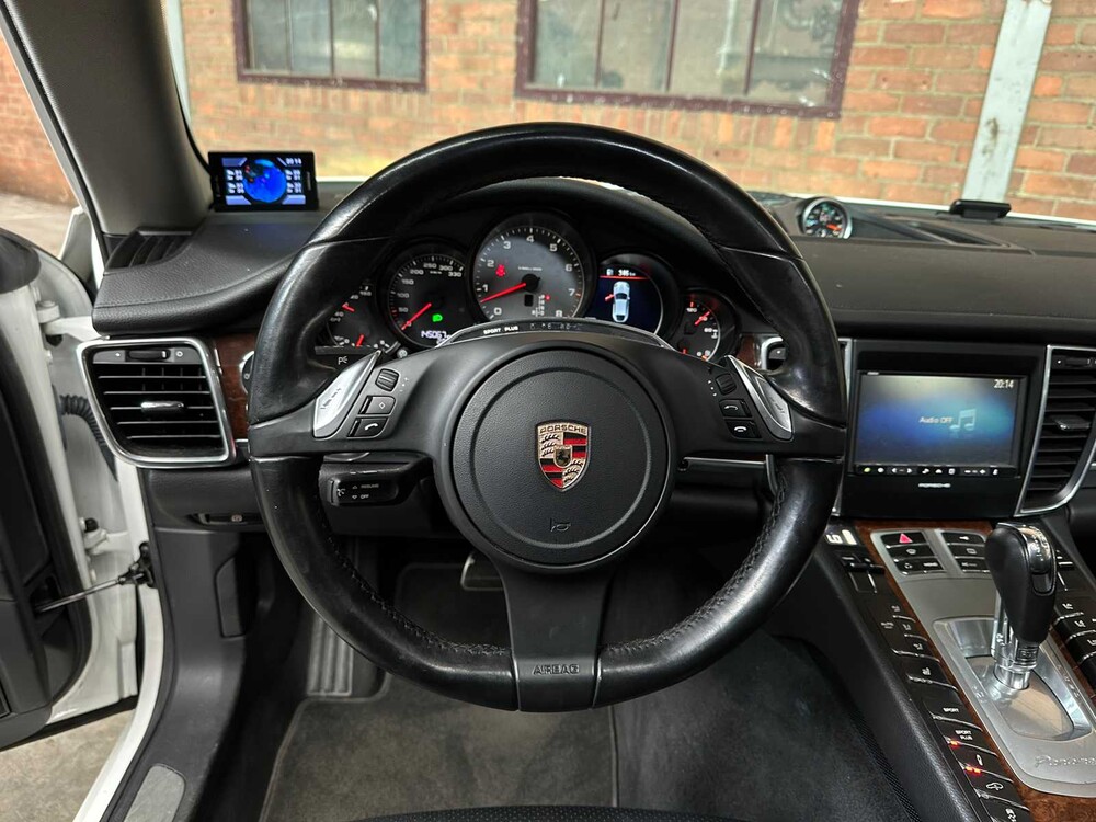 Porsche Panamera 4S 4.8 V8 400pk 2010