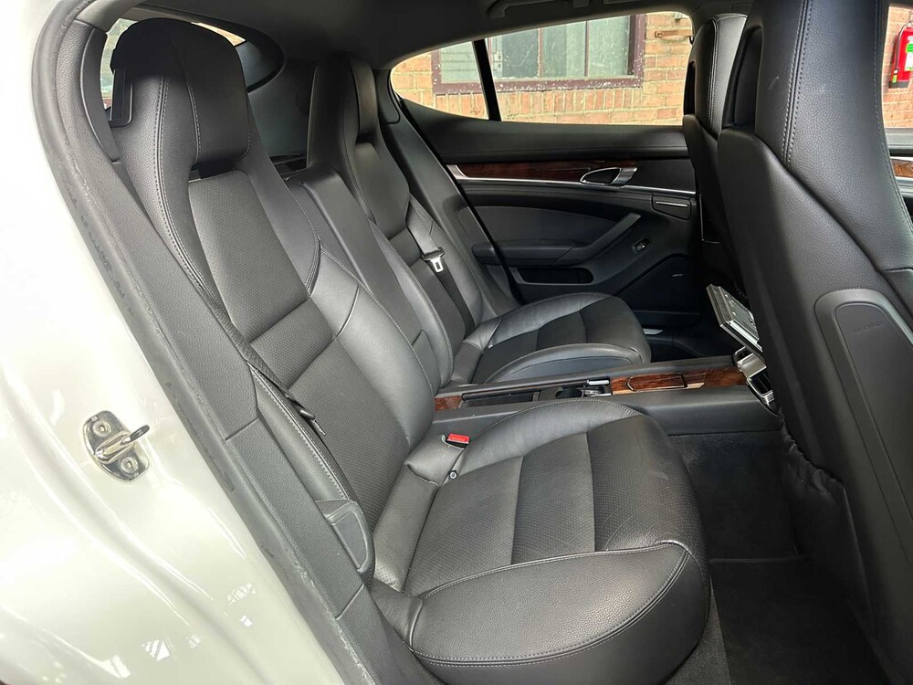 Porsche Panamera 4S 4.8 V8 400pk 2010