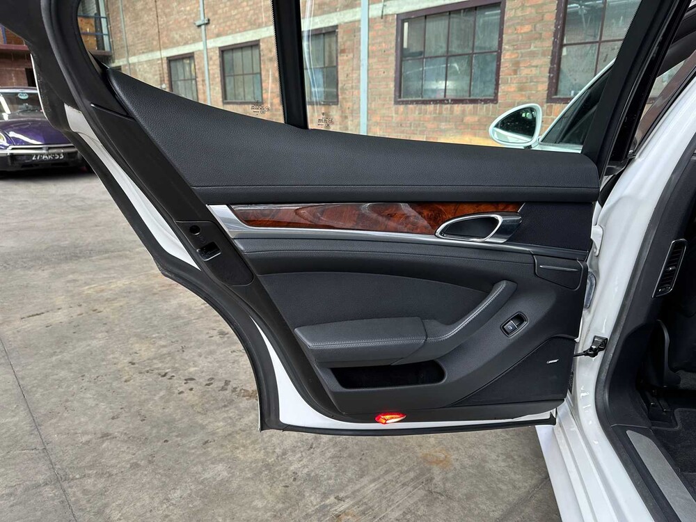 Porsche Panamera 4S 4.8 V8 400pk 2010