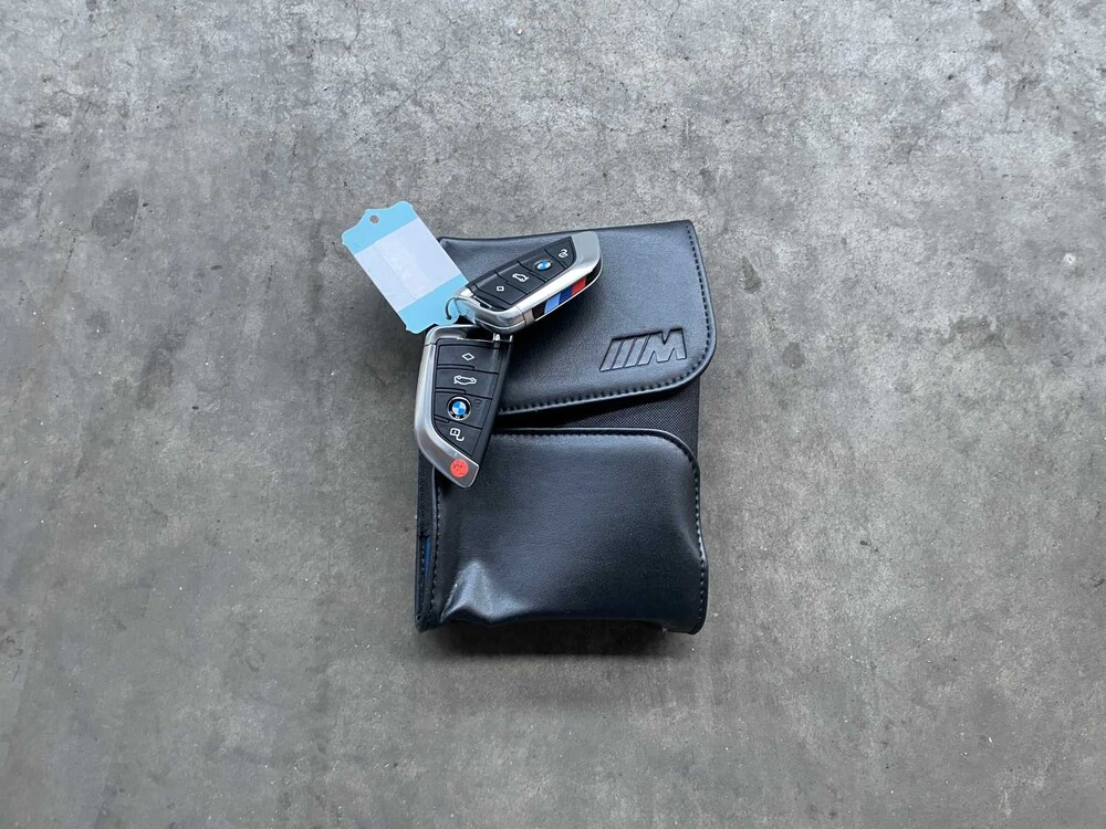 BMW M4 CSL Coupé G82 551pk -CARBON- 2022 4-serie (Origineel-NL), R-951-RB