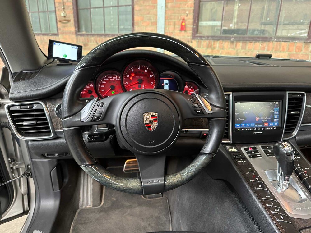 Porsche Panamera 4S 4.8 V8 400pk 2012