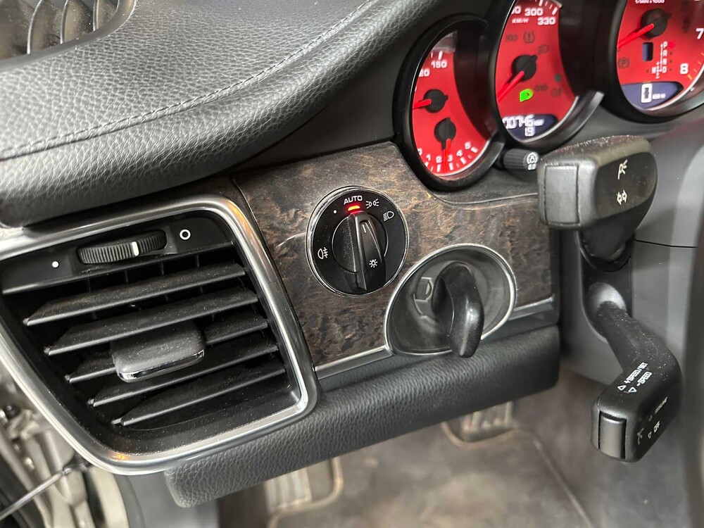 Porsche Panamera 4S 4.8 V8 400pk 2012