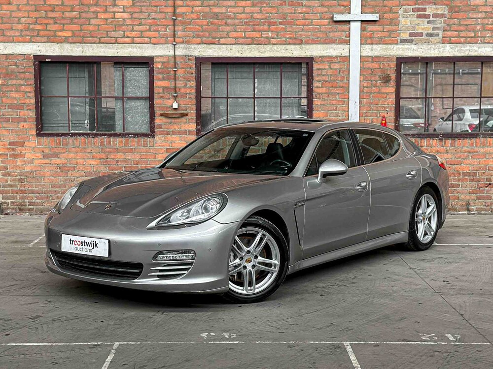 Porsche Panamera 4S 4.8 V8 400pk 2012