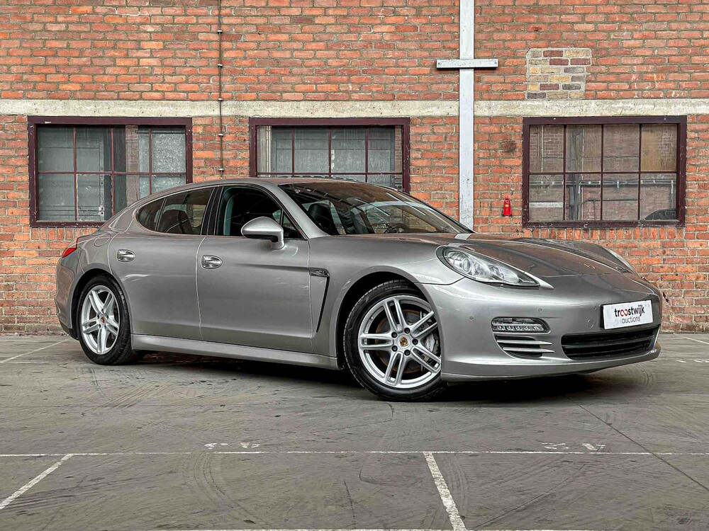 Porsche Panamera 4S 4.8 V8 400pk 2012