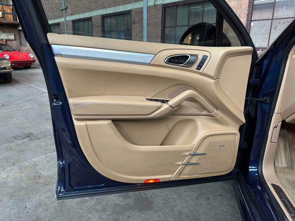 Porsche Cayenne GTS 4.8 V8 420pk 2013