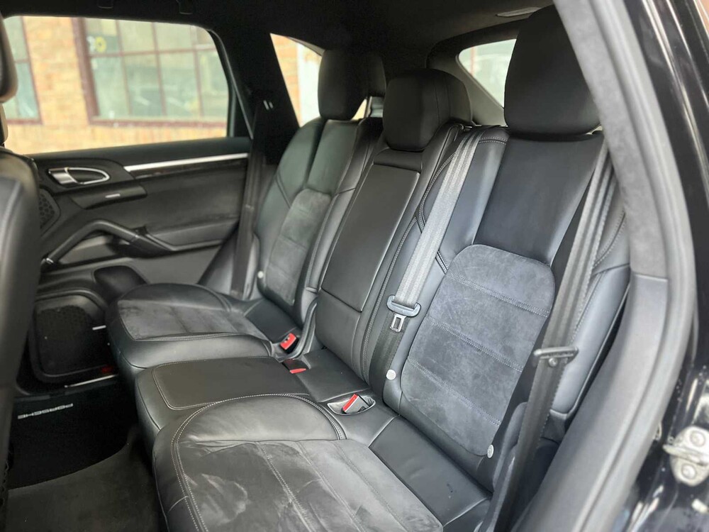 Porsche Cayenne GTS 4.8 V8 420pk 2014