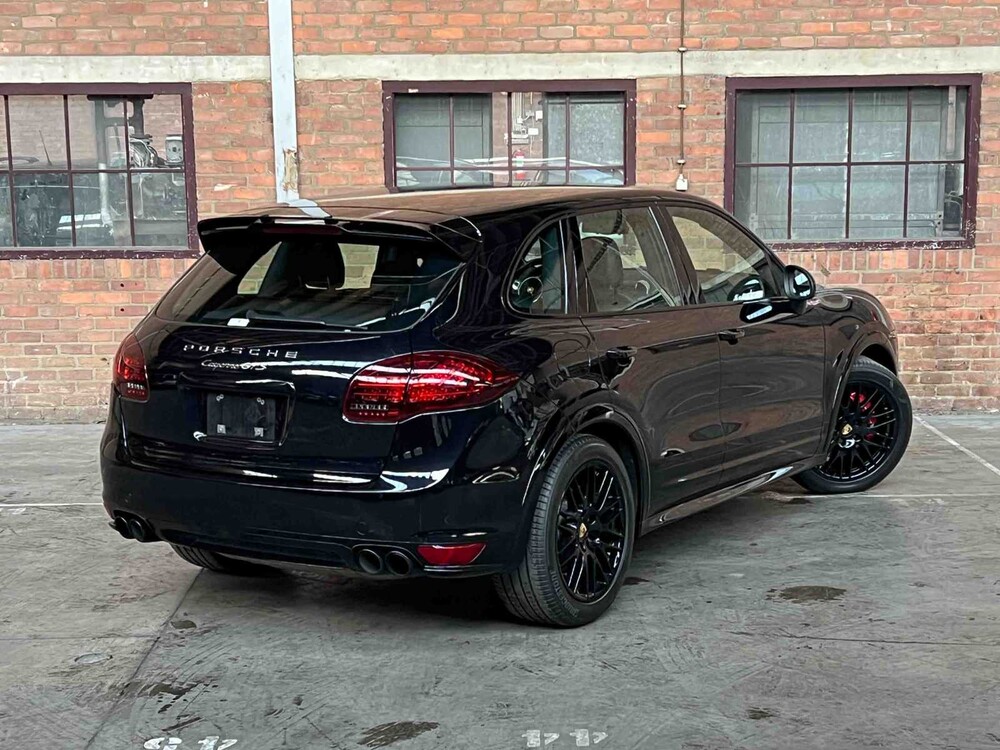Porsche Cayenne GTS 4.8 V8 420pk 2014